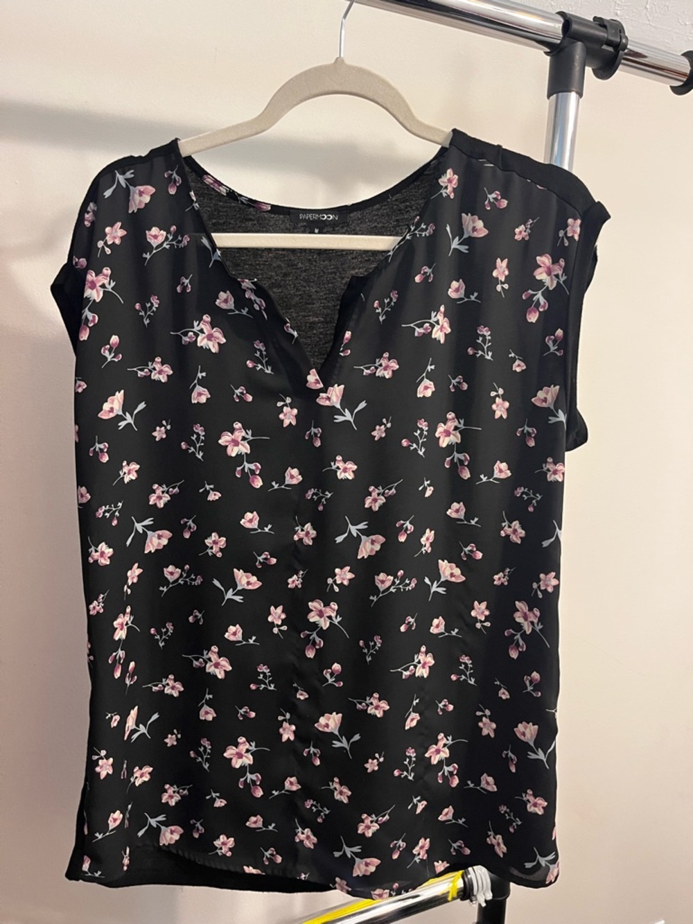 Papermoon Floral Cap-Sleeve Blouse Size M